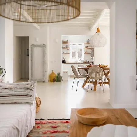 Ilior Retreat * Mykonos Town
